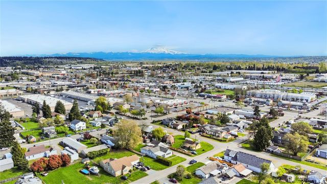 1317 47th Avenue E, Fife, WA 98424