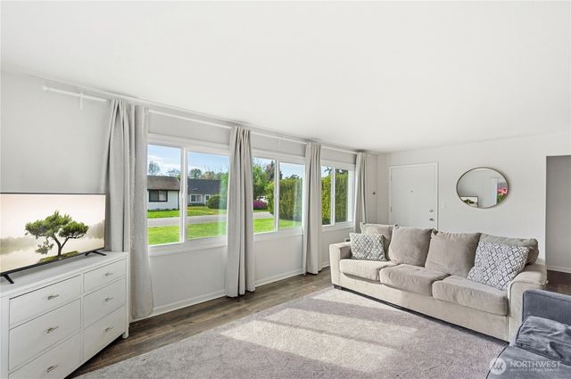 1317 47th Avenue E, Fife, WA 98424