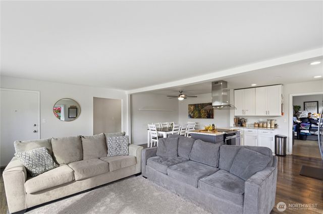 1317 47th Avenue E, Fife, WA 98424