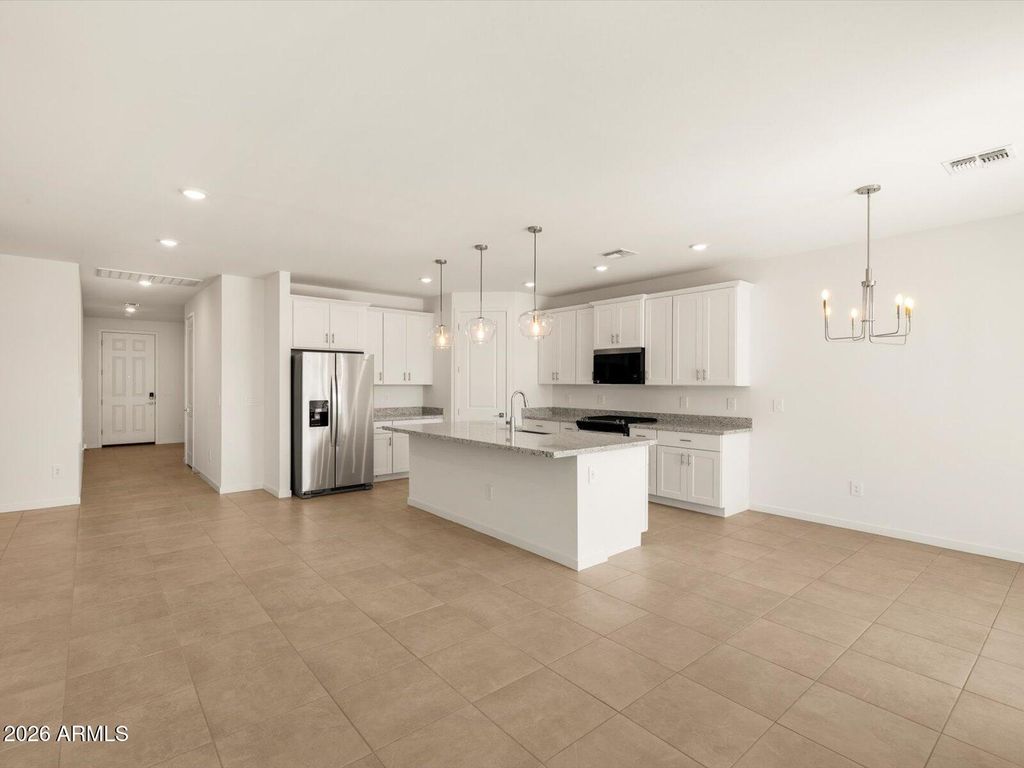 10815 W JONES Avenue, Tolleson, AZ 85353 — photo 4