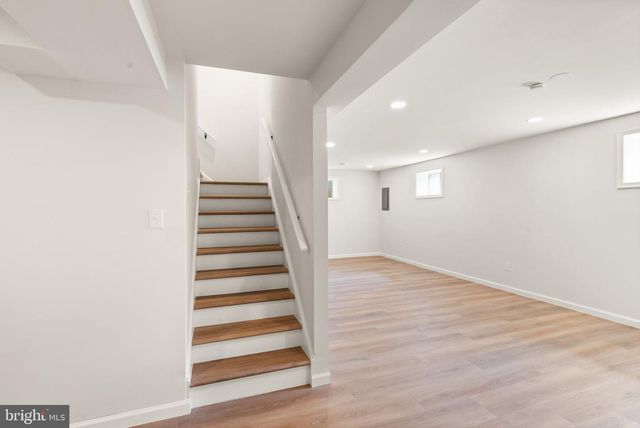 6121 WINNEPEG DR, Burke, VA 22015
