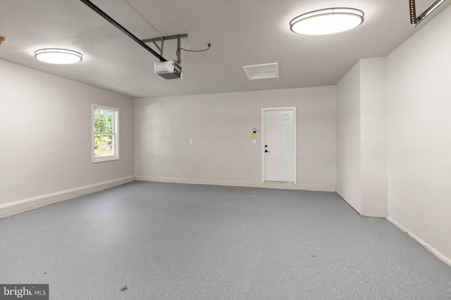 6121 WINNEPEG DR, Burke, VA 22015