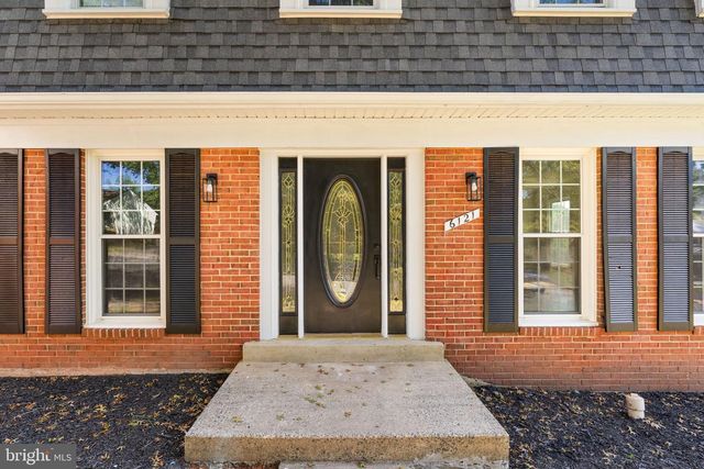 6121 WINNEPEG DR, Burke, VA 22015