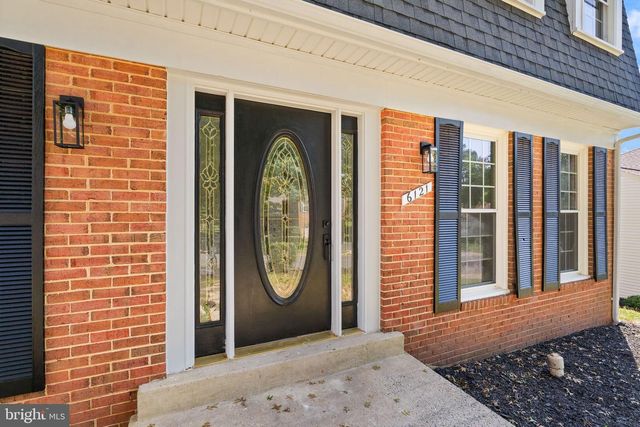 6121 WINNEPEG DR, Burke, VA 22015