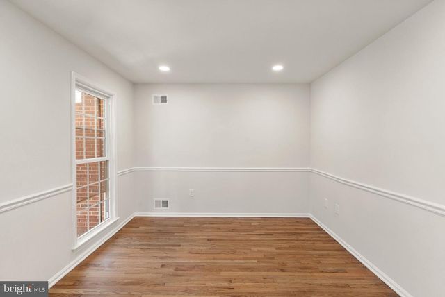6121 WINNEPEG DR, Burke, VA 22015