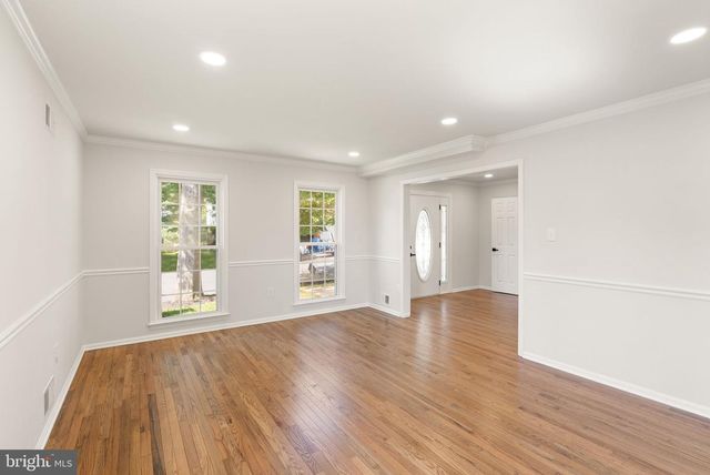 6121 WINNEPEG DR, Burke, VA 22015