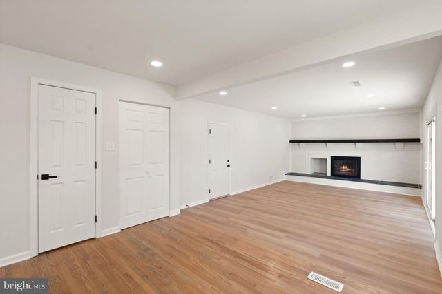 6121 WINNEPEG DR, Burke, VA 22015