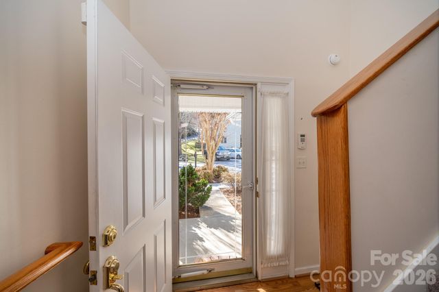 131 Ewarts Pond Road, Hendersonville, NC 28739