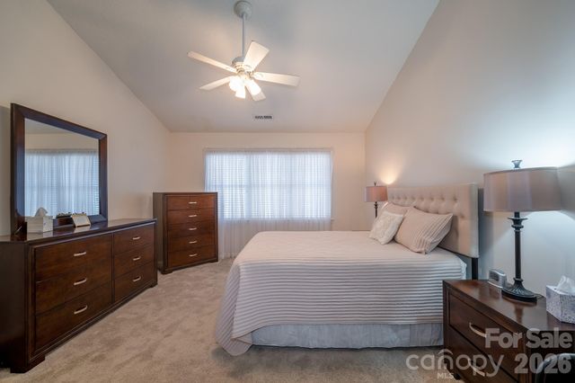 131 Ewarts Pond Road, Hendersonville, NC 28739