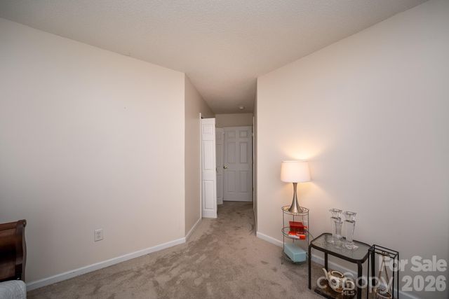 131 Ewarts Pond Road, Hendersonville, NC 28739