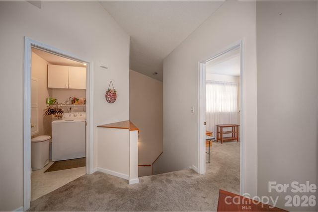 131 Ewarts Pond Road, Hendersonville, NC 28739