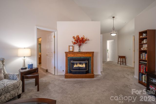 131 Ewarts Pond Road, Hendersonville, NC 28739