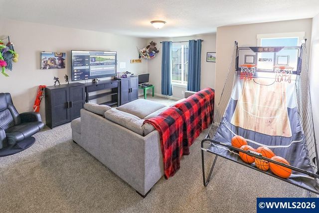 4910 Armstrong Av NE, Salem, OR 97305