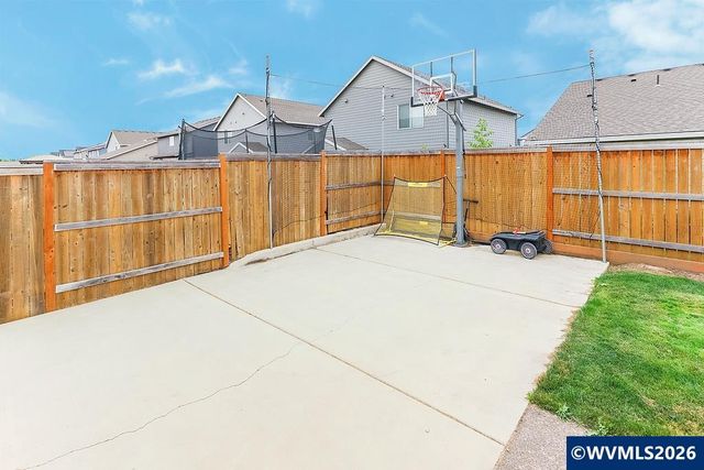 4910 Armstrong Av NE, Salem, OR 97305