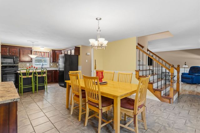 70 South Bow Road, Hooksett, NH 03106
