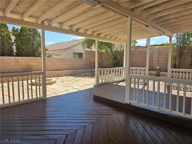 8075 Lapis Harbor Avenue, Las Vegas, NV 89117