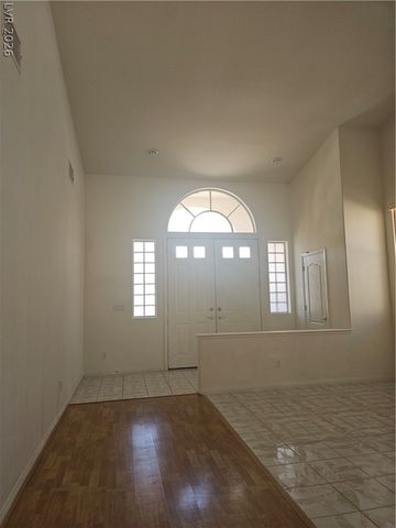 8075 Lapis Harbor Avenue, Las Vegas, NV 89117