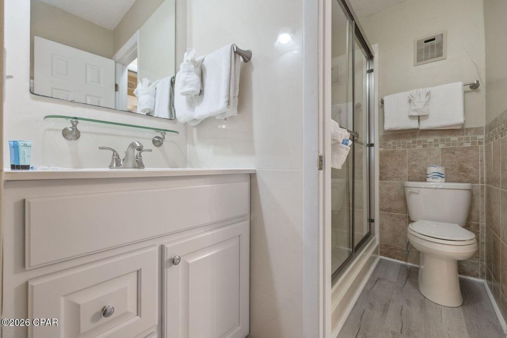 Image 15 of property listing at 8743 Thomas Drive 523, Panama City Beach, FL 32408