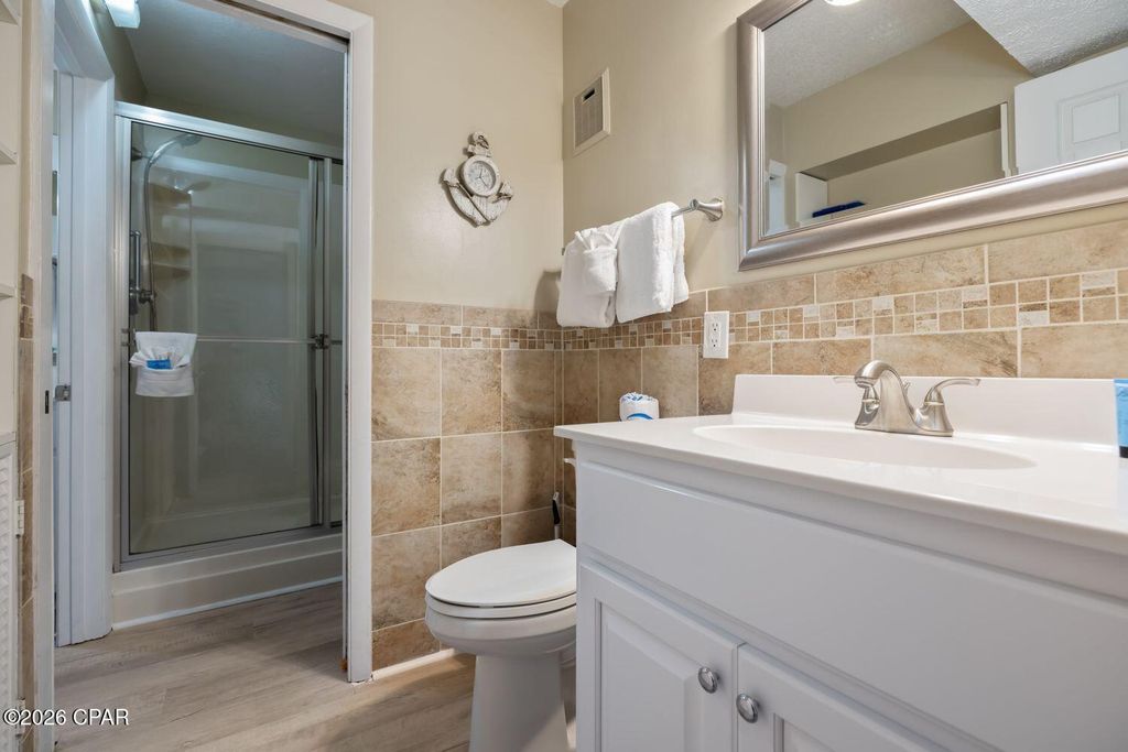 Image 17 of property listing at 8743 Thomas Drive 523, Panama City Beach, FL 32408