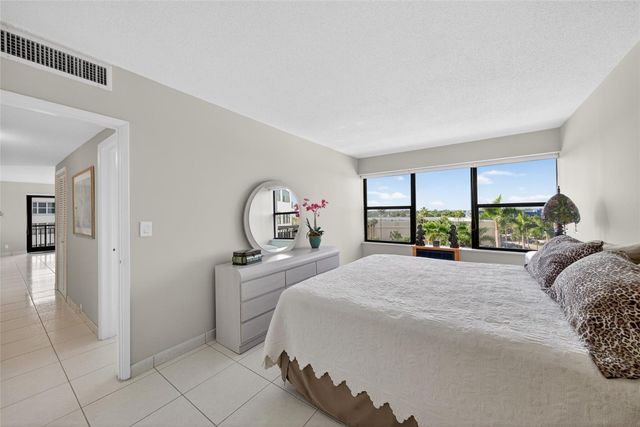 3800 Galt Ocean Drive 511, Fort Lauderdale, FL 33308