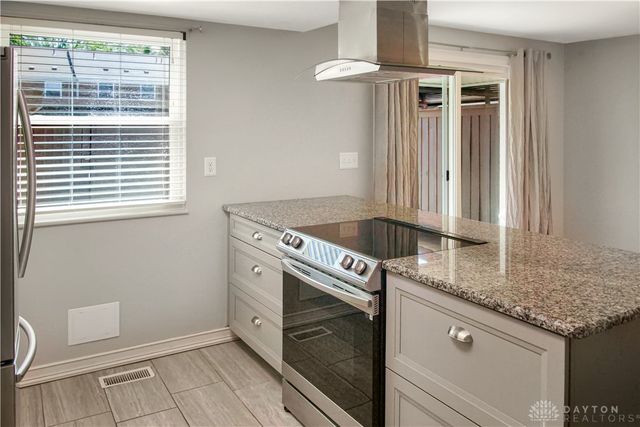 1206 Georgetown Court, Fairborn, OH 45324