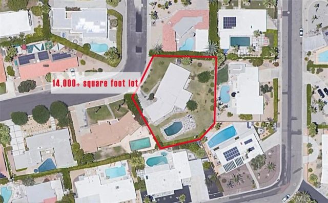 1261 Linda Vista, Palm Springs, CA 92262