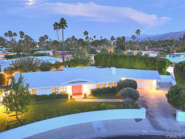 1261 Linda Vista, Palm Springs, CA 92262
