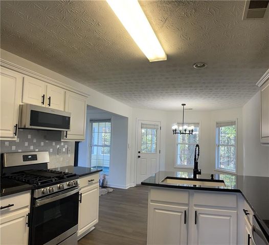 3920 Knots Pass Road, Snellville, GA 30039