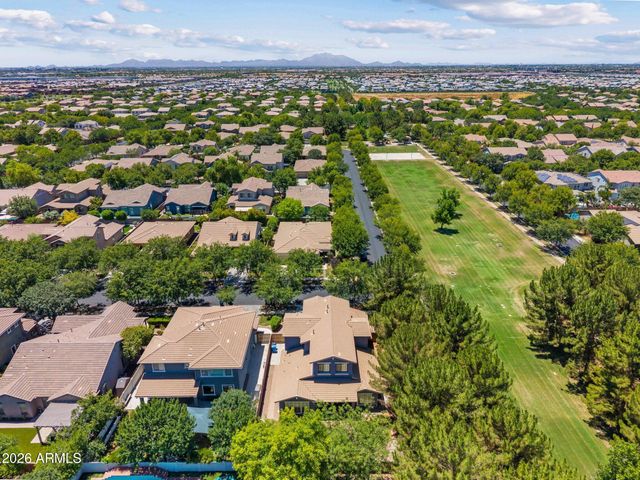 3822 E COMSTOCK Drive, Gilbert, AZ 85296