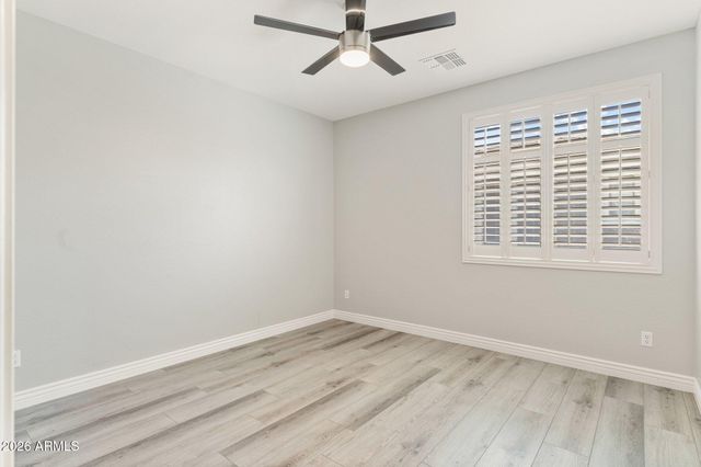 3822 E COMSTOCK Drive, Gilbert, AZ 85296