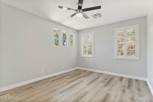 3822 E COMSTOCK Drive, Gilbert, AZ 85296