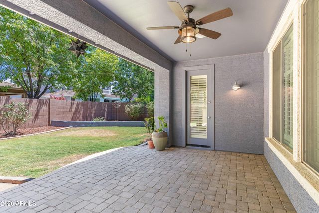 3822 E COMSTOCK Drive, Gilbert, AZ 85296
