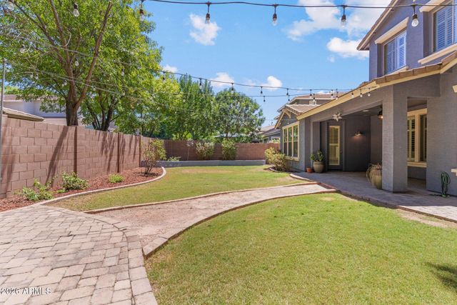 3822 E COMSTOCK Drive, Gilbert, AZ 85296