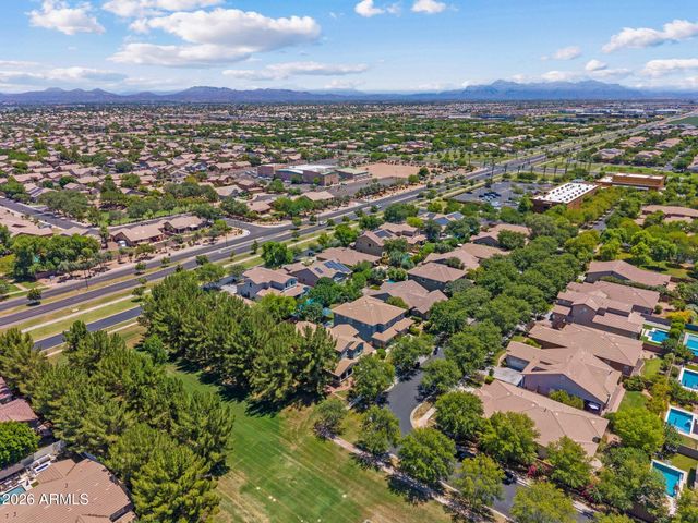 3822 E COMSTOCK Drive, Gilbert, AZ 85296