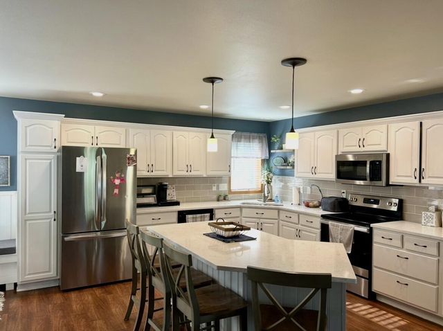 608 Fairfield WAY, Waukesha, WI 53188