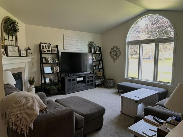 608 Fairfield WAY, Waukesha, WI 53188