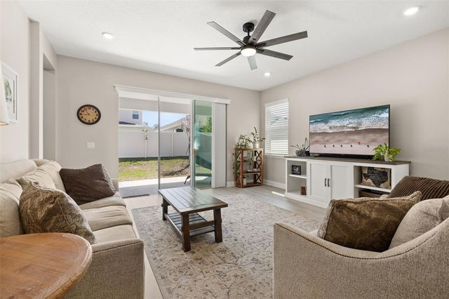 4542 LIONS GATE AVENUE, Clermont, FL 34711