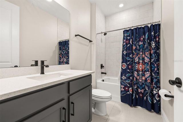 4542 LIONS GATE AVENUE, Clermont, FL 34711