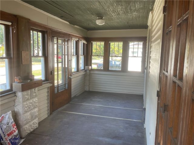 110 Oakwood Street, Ravenna, OH 44266