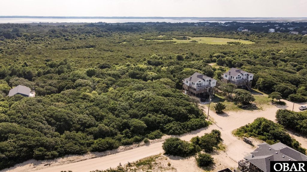 Image 7 of property listing at 2060 Sandpiper Road Lot #183, Corolla, NC 27949