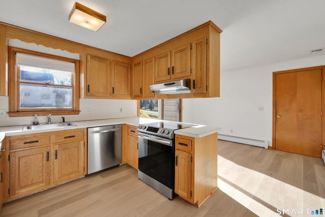 144 Lexington Road, Glastonbury, CT 06033