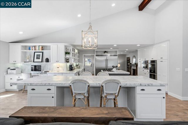 10 Donna Ln, Danville, CA 94526