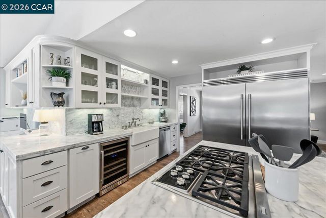 10 Donna Ln, Danville, CA 94526