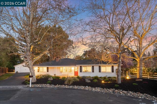 10 Donna Ln, Danville, CA 94526