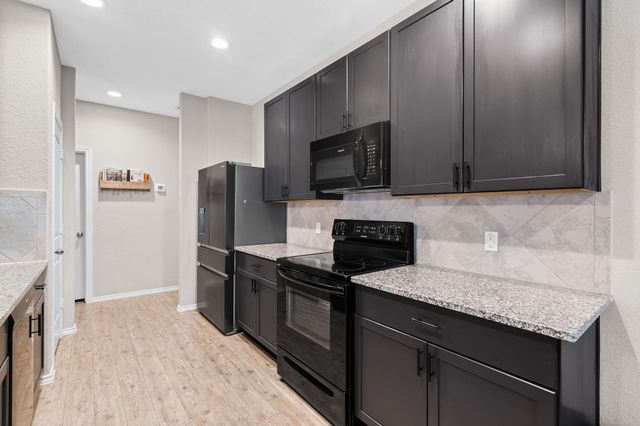 9716 Cold Creek Drive, Conroe, TX 77306