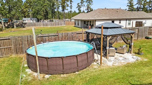 9716 Cold Creek Drive, Conroe, TX 77306