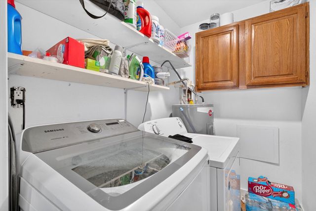305 N Missouri Avenue, Nixa, MO 65714