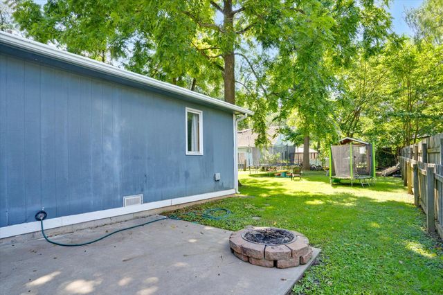 305 N Missouri Avenue, Nixa, MO 65714