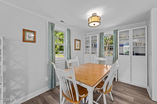 207 Battleground Avenue, New Bern, NC 28560