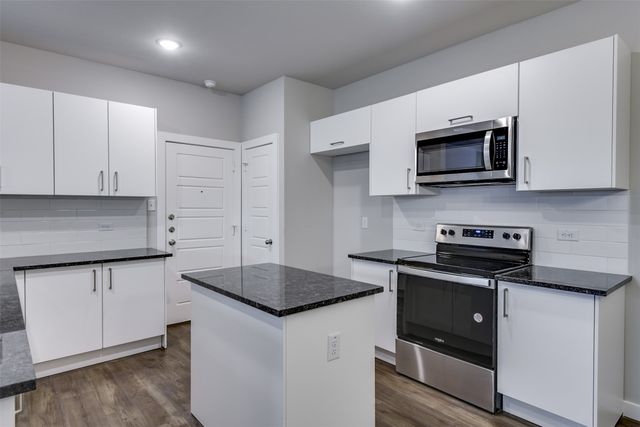 740 Wheatfield Drive, Venus, TX 76084